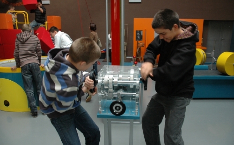 Tu można zaprzyjaźnić się z fizyką